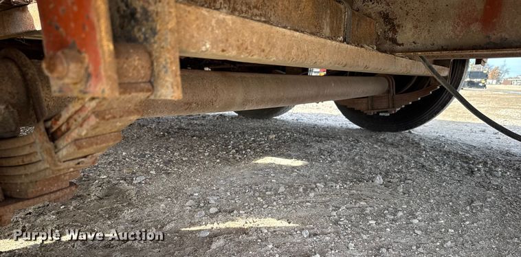 image for item EU6444 1994 Ditch Witch TP18 tilt deck equipment trailer