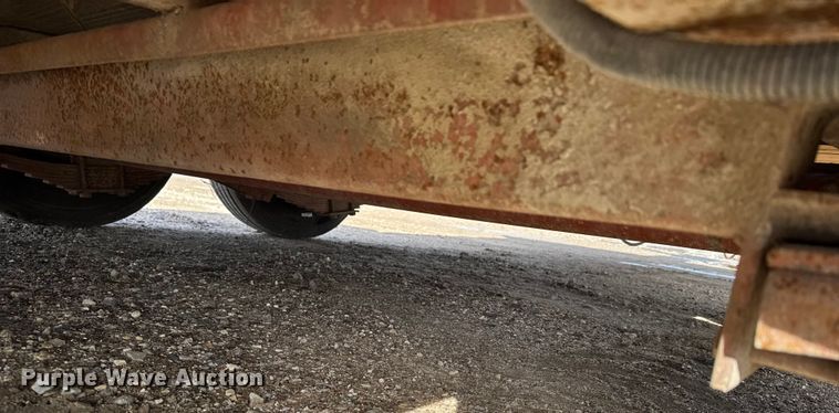 image for item EU6444 1994 Ditch Witch TP18 tilt deck equipment trailer