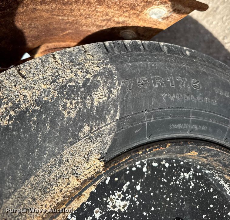 image for item EU6444 1994 Ditch Witch TP18 tilt deck equipment trailer