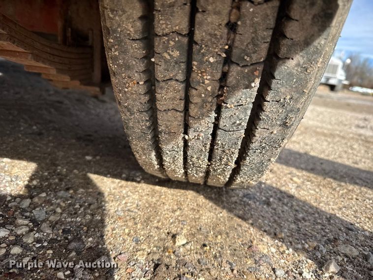 image for item EU6444 1994 Ditch Witch TP18 tilt deck equipment trailer