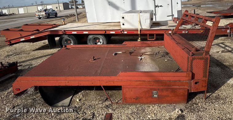 image for item EU6445 Flatbed