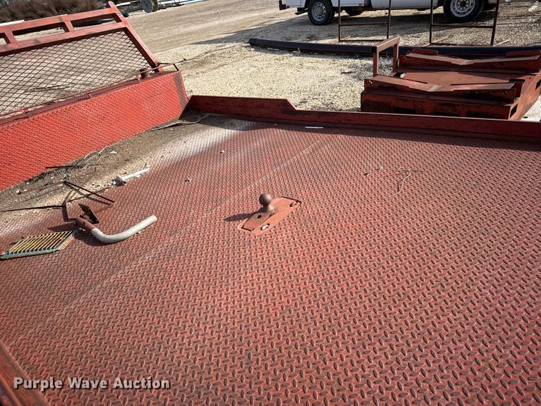 image for item EU6445 Flatbed