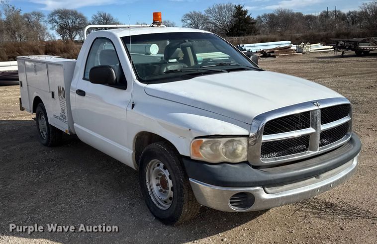 image for item EU6446 2005 Dodge Ram 2500 utility bed pickup truck