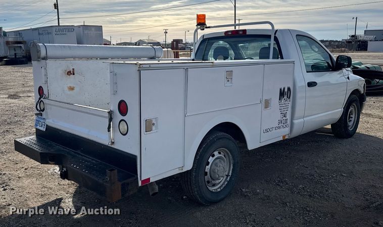 image for item EU6446 2005 Dodge Ram 2500 utility bed pickup truck