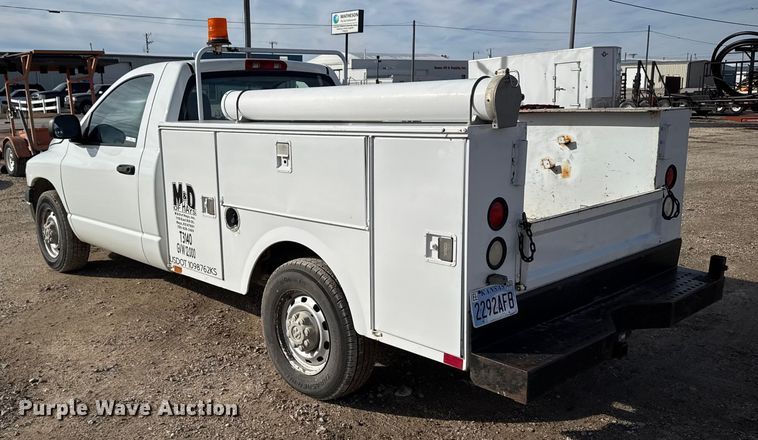 image for item EU6446 2005 Dodge Ram 2500 utility bed pickup truck