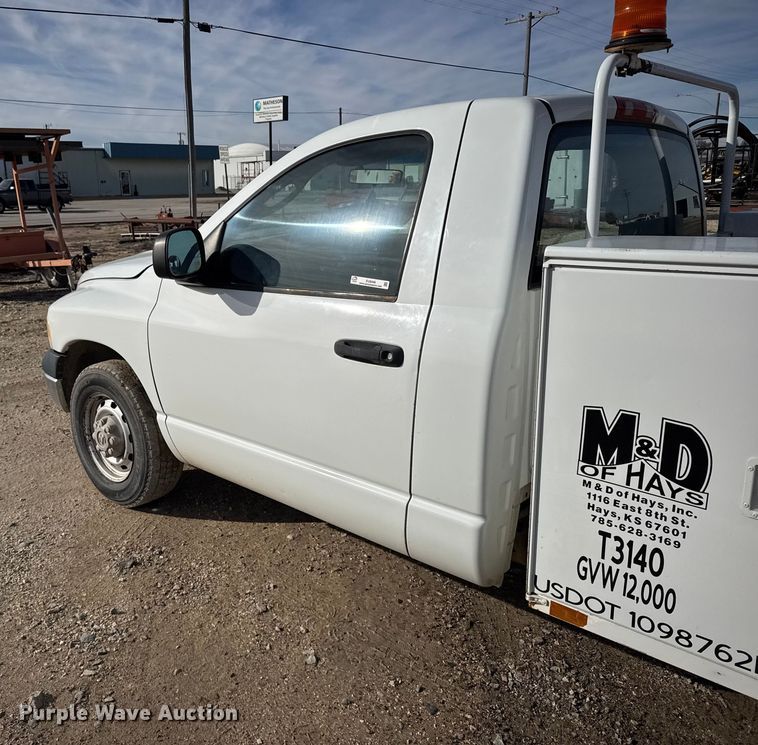 image for item EU6446 2005 Dodge Ram 2500 utility bed pickup truck