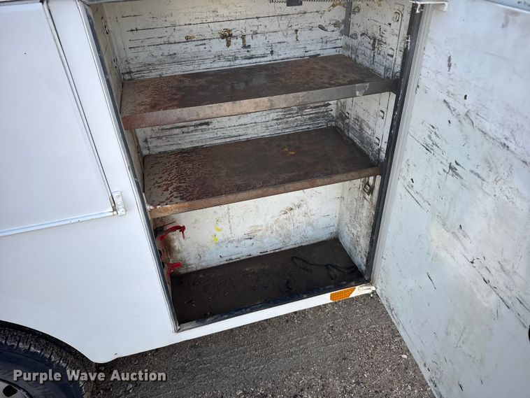 image for item EU6446 2005 Dodge Ram 2500 utility bed pickup truck