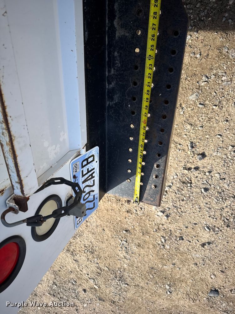 image for item EU6446 2005 Dodge Ram 2500 utility bed pickup truck