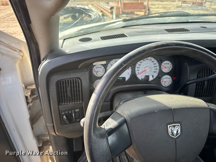 image for item EU6446 2005 Dodge Ram 2500 utility bed pickup truck