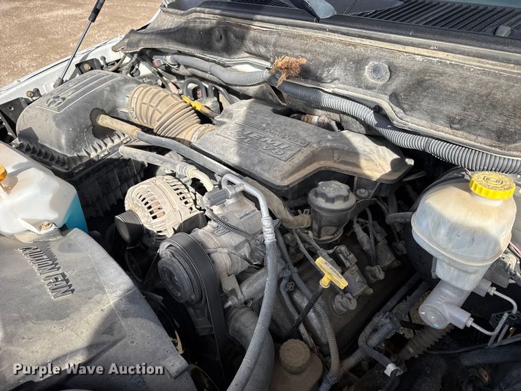 image for item EU6446 2005 Dodge Ram 2500 utility bed pickup truck