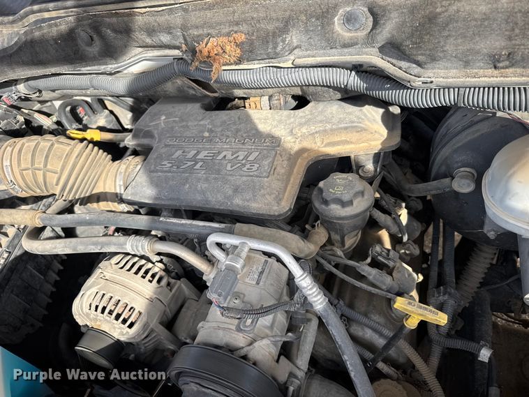 image for item EU6446 2005 Dodge Ram 2500 utility bed pickup truck