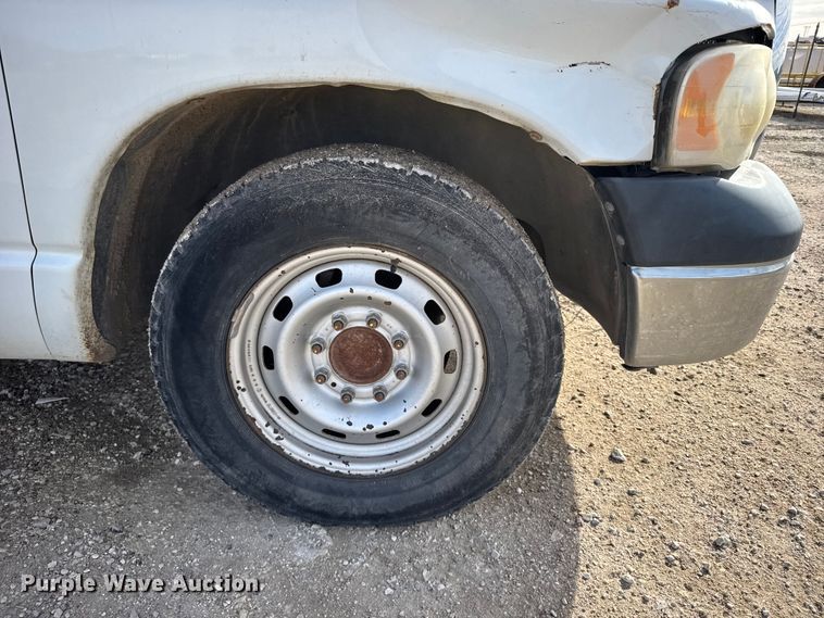 image for item EU6446 2005 Dodge Ram 2500 utility bed pickup truck