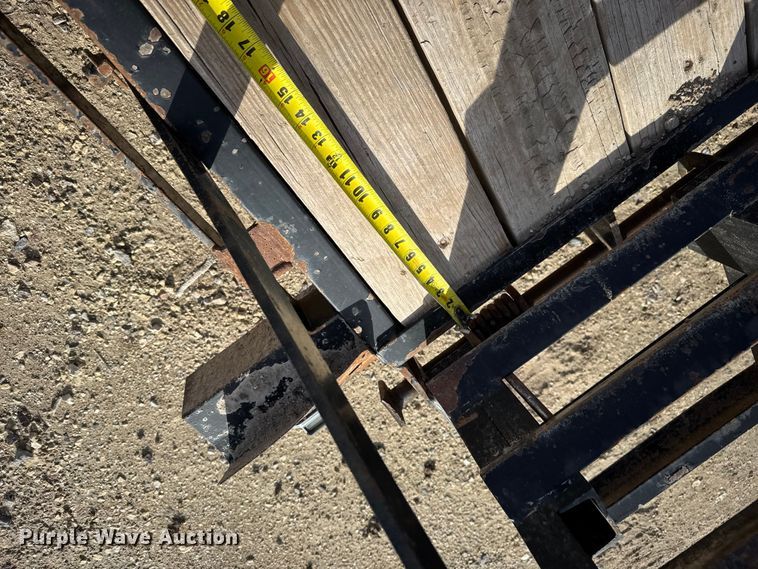 image for item EU6447 2019 Kaufman D-Deluxe  utility trailer