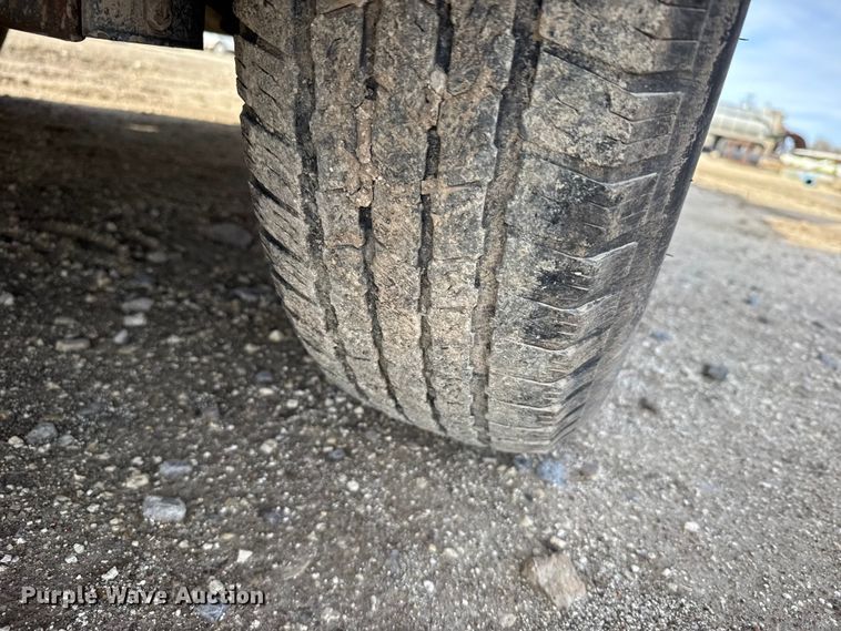 image for item EU6447 2019 Kaufman D-Deluxe  utility trailer