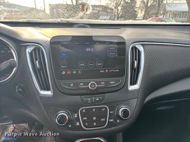 image for item EU6451 2020 Chevrolet Malibu 