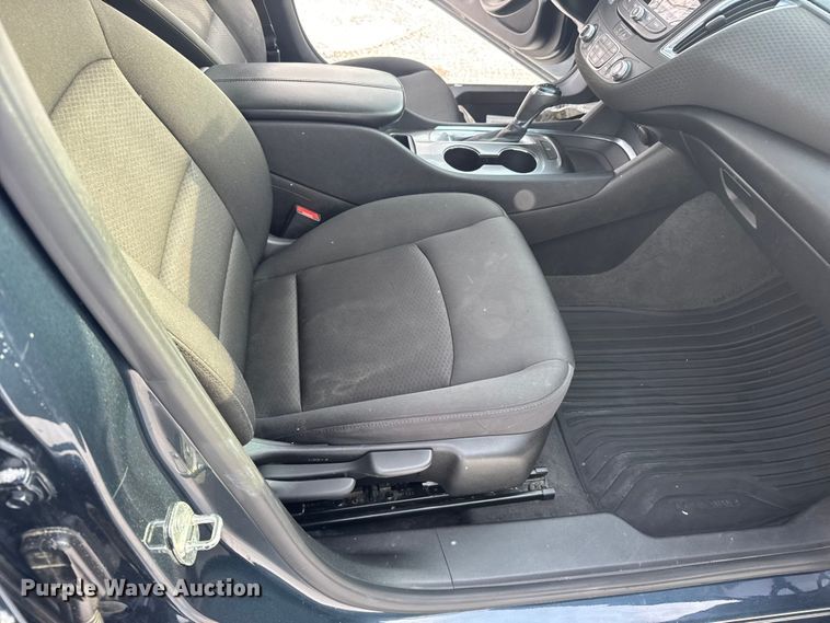 image for item EU6451 2020 Chevrolet Malibu 