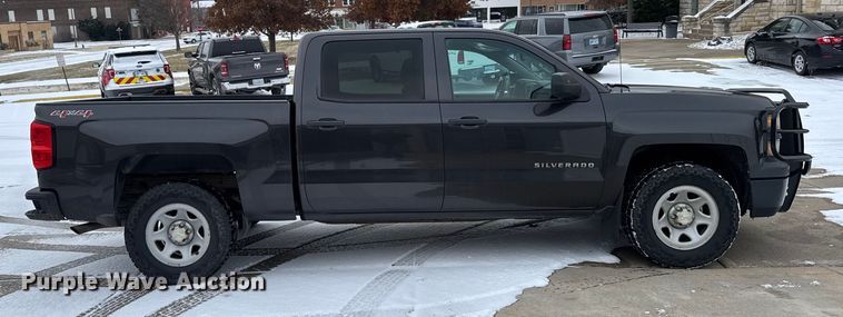 image for item EU6452 2015 Chevrolet Silverado 1500 Crew Cab pickup truck
