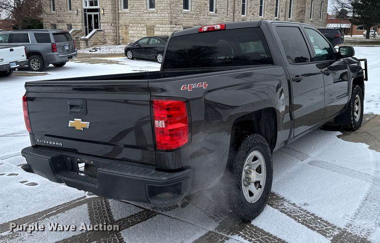 image for item EU6452 2015 Chevrolet Silverado 1500 Crew Cab pickup truck