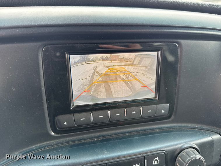 image for item EU6452 2015 Chevrolet Silverado 1500 Crew Cab pickup truck