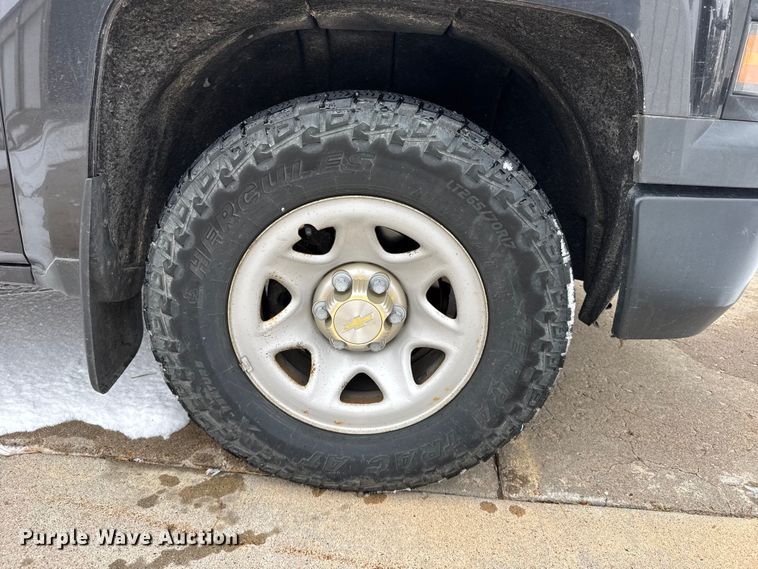 image for item EU6452 2015 Chevrolet Silverado 1500 Crew Cab pickup truck