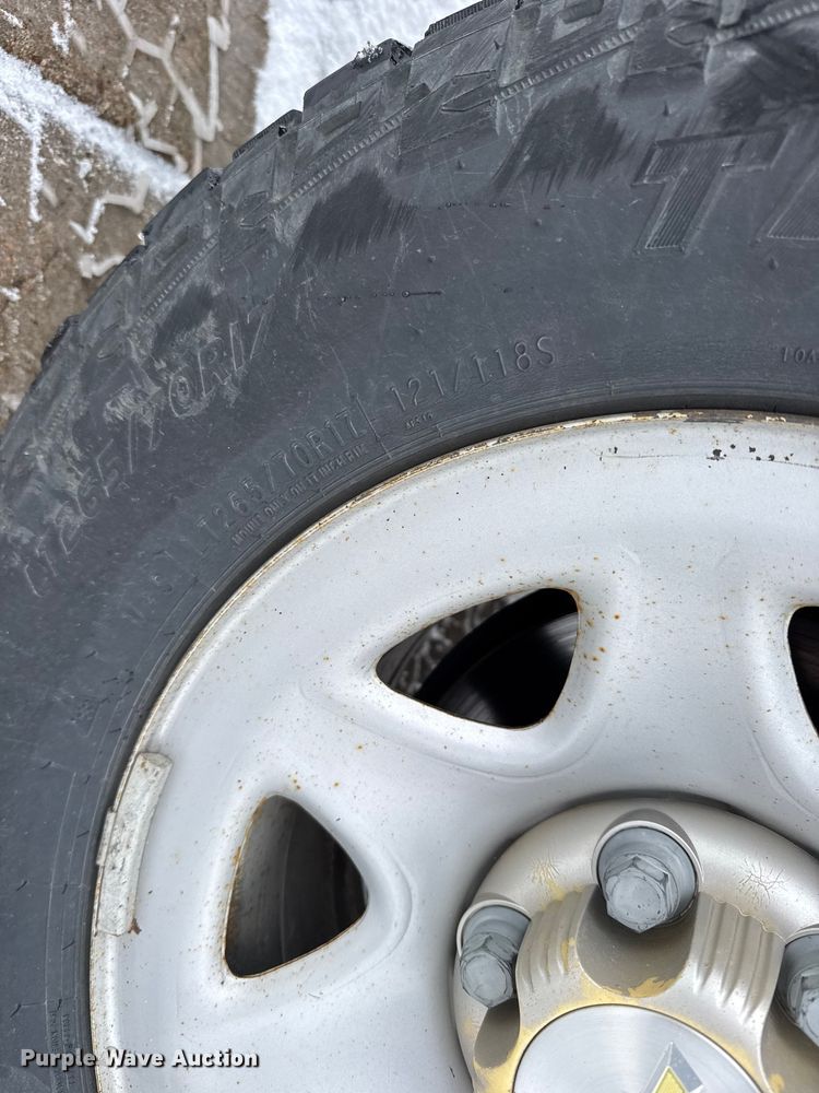 image for item EU6452 2015 Chevrolet Silverado 1500 Crew Cab pickup truck