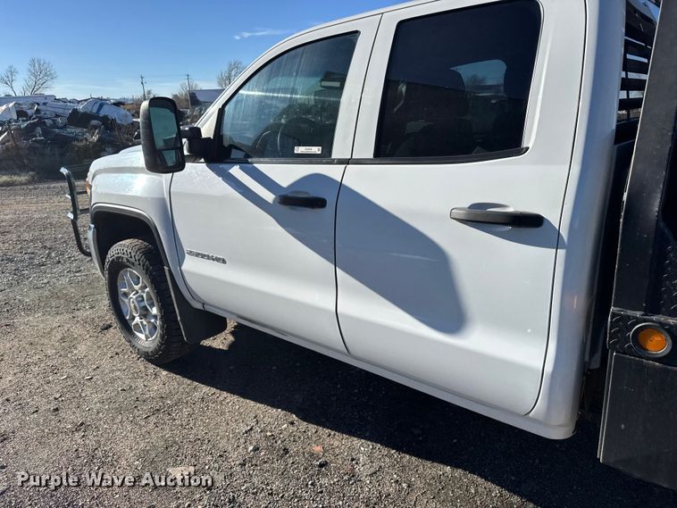 image for item EU6456 2018 GMC Sierra 2500HD Double Cab flatbed pickup truck