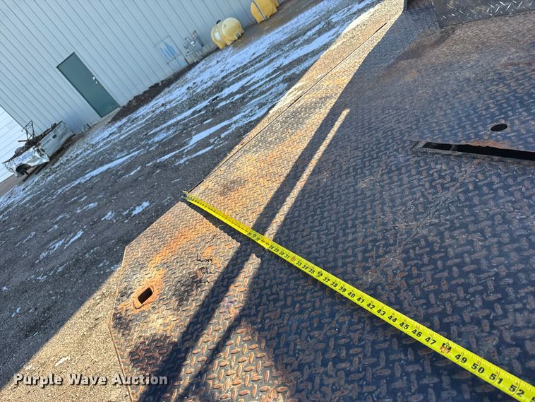 image for item EU6456 2018 GMC Sierra 2500HD Double Cab flatbed pickup truck