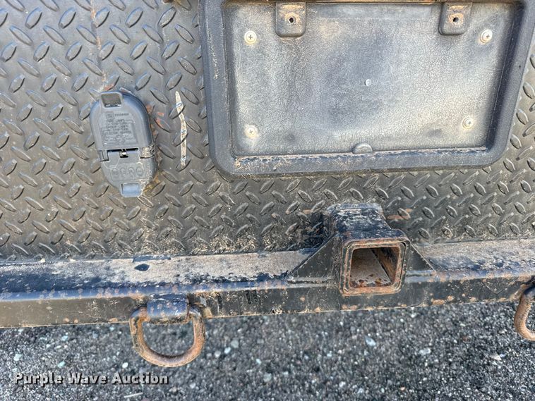 image for item EU6456 2018 GMC Sierra 2500HD Double Cab flatbed pickup truck