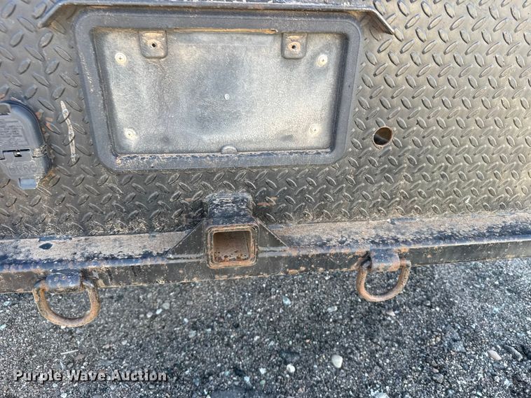 image for item EU6456 2018 GMC Sierra 2500HD Double Cab flatbed pickup truck