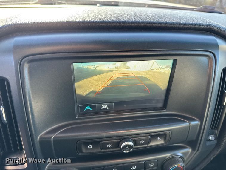 image for item EU6456 2018 GMC Sierra 2500HD Double Cab flatbed pickup truck