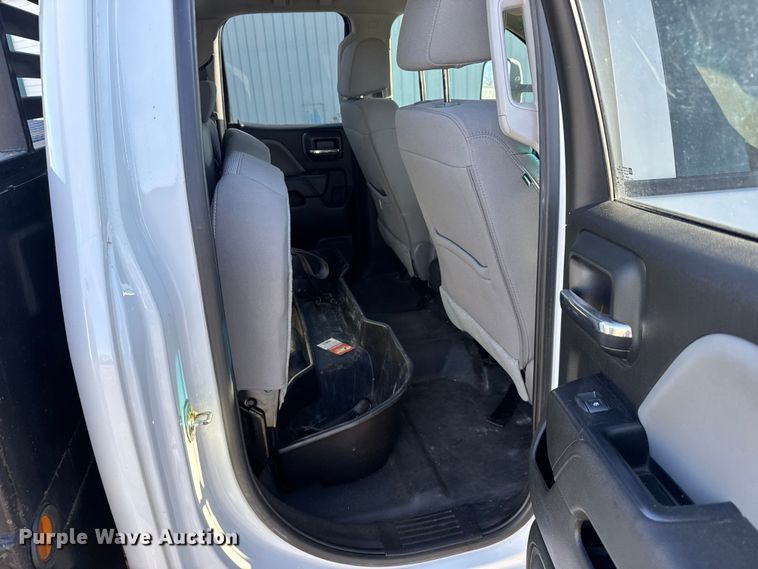 image for item EU6456 2018 GMC Sierra 2500HD Double Cab flatbed pickup truck