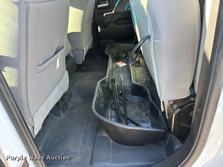 image for item EU6456 2018 GMC Sierra 2500HD Double Cab flatbed pickup truck