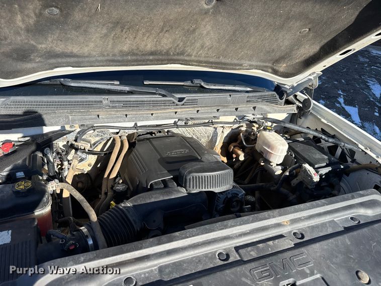 image for item EU6456 2018 GMC Sierra 2500HD Double Cab flatbed pickup truck