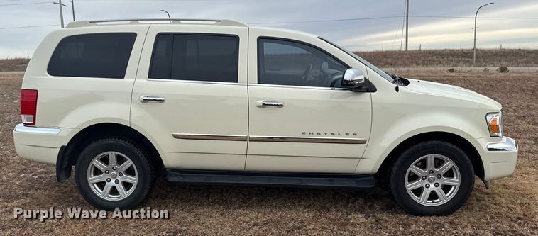 image for item EU6460 2007 Chrysler Aspen SUV