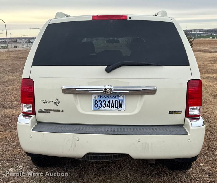 image for item EU6460 2007 Chrysler Aspen SUV