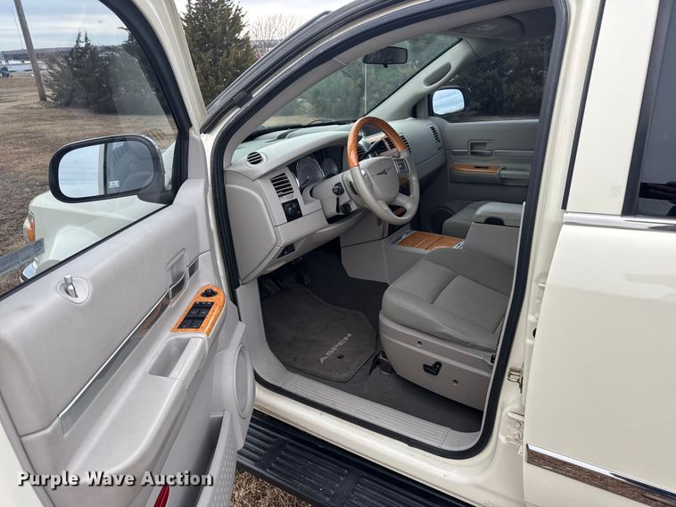 image for item EU6460 2007 Chrysler Aspen SUV