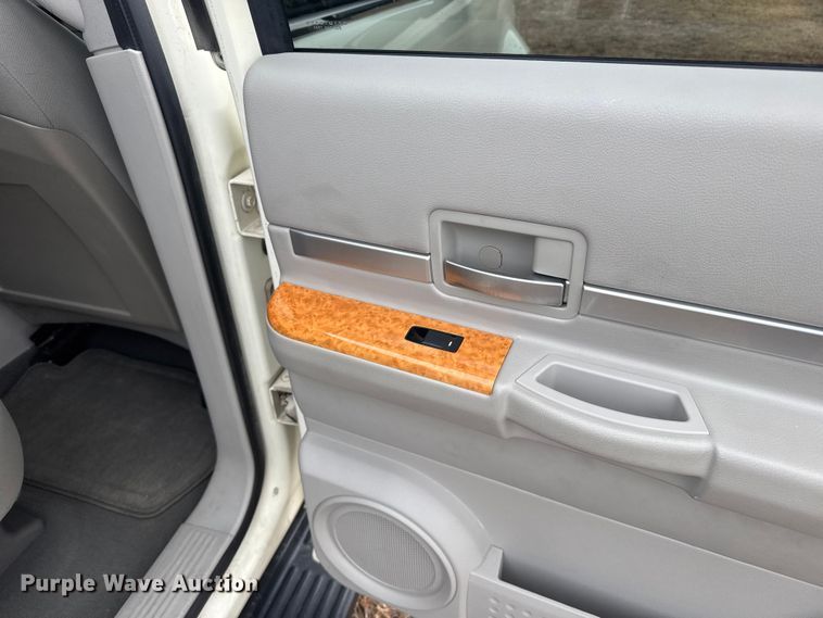 image for item EU6460 2007 Chrysler Aspen SUV