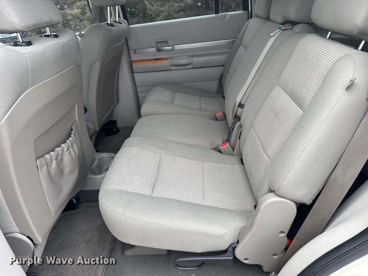 image for item EU6460 2007 Chrysler Aspen SUV