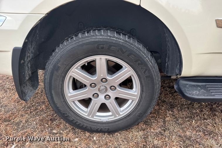 image for item EU6460 2007 Chrysler Aspen SUV