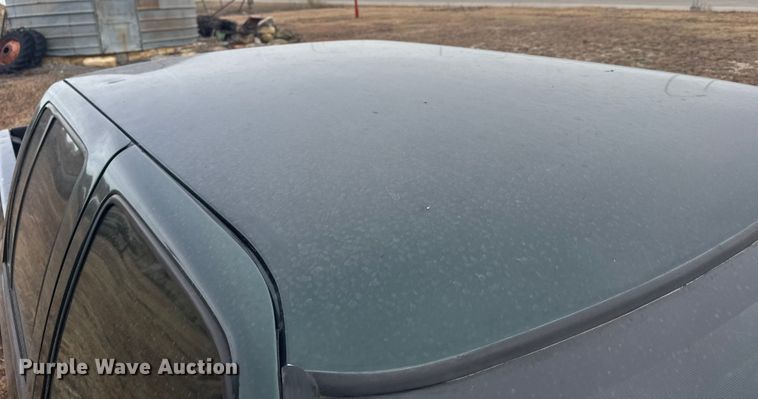 image for item EU6461 2004 GMC Sonoma Crew Cab pickup truck