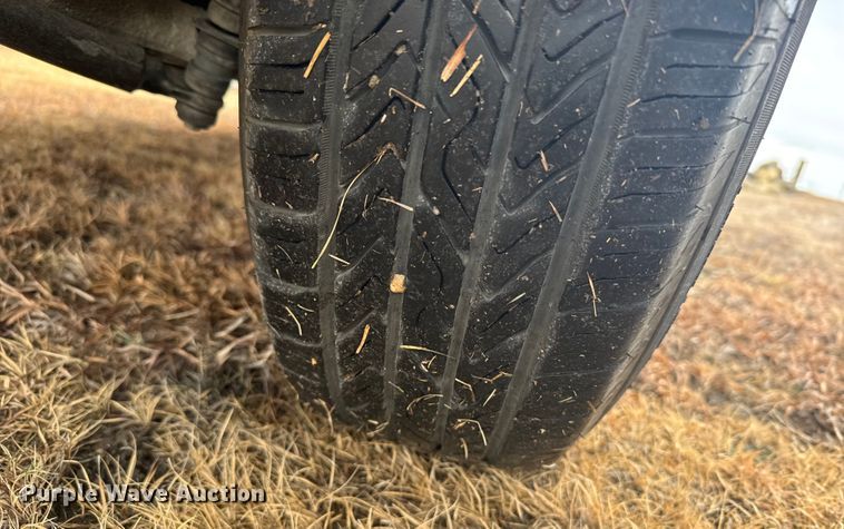 image for item EU6461 2004 GMC Sonoma Crew Cab pickup truck