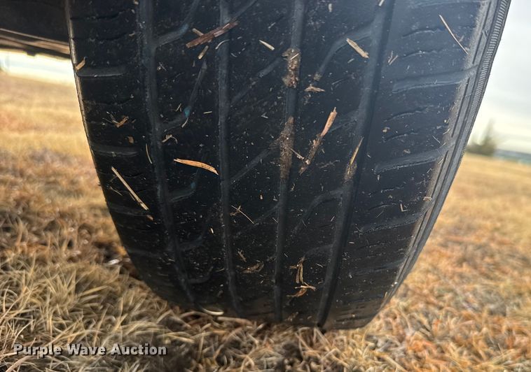 image for item EU6461 2004 GMC Sonoma Crew Cab pickup truck