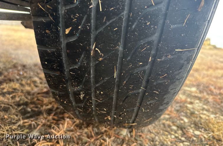 image for item EU6461 2004 GMC Sonoma Crew Cab pickup truck