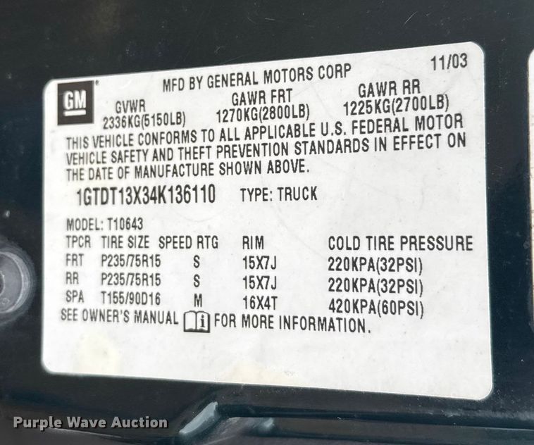 image for item EU6461 2004 GMC Sonoma Crew Cab pickup truck