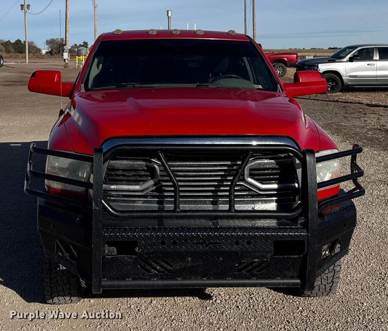 image for item EU6467 2011 Dodge Ram 3500 Crew Cab flatbed pickup truck