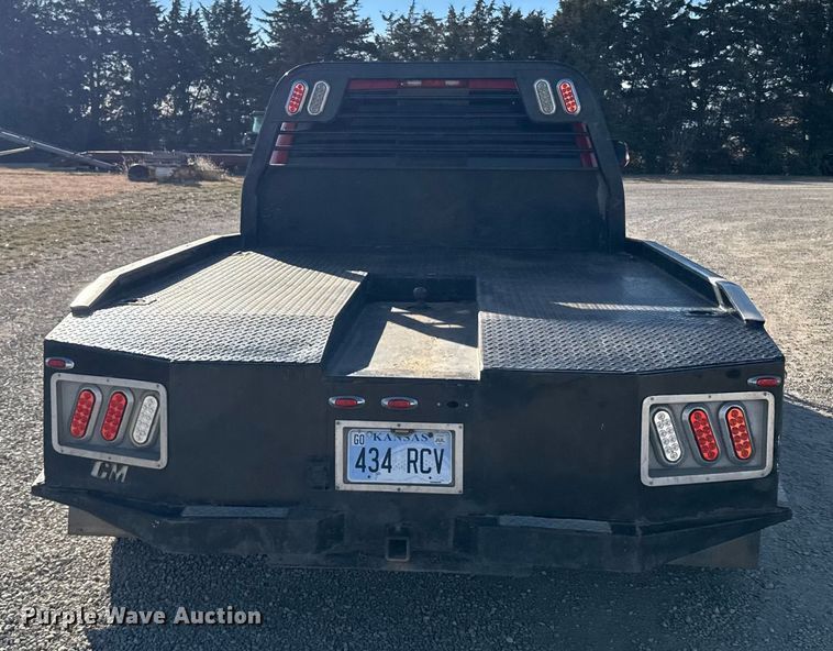 image for item EU6467 2011 Dodge Ram 3500 Crew Cab flatbed pickup truck