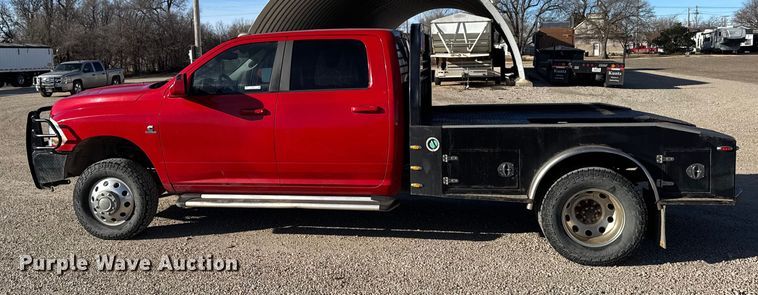 image for item EU6467 2011 Dodge Ram 3500 Crew Cab flatbed pickup truck
