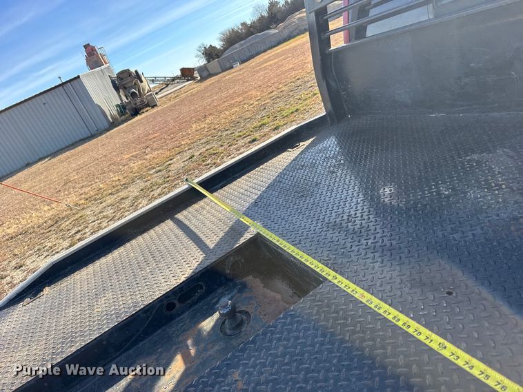 image for item EU6467 2011 Dodge Ram 3500 Crew Cab flatbed pickup truck