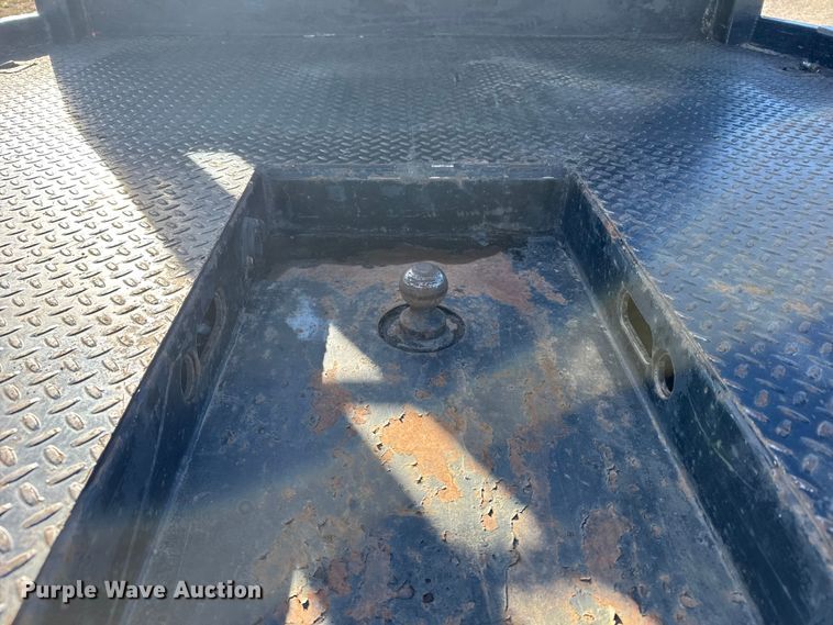 image for item EU6467 2011 Dodge Ram 3500 Crew Cab flatbed pickup truck