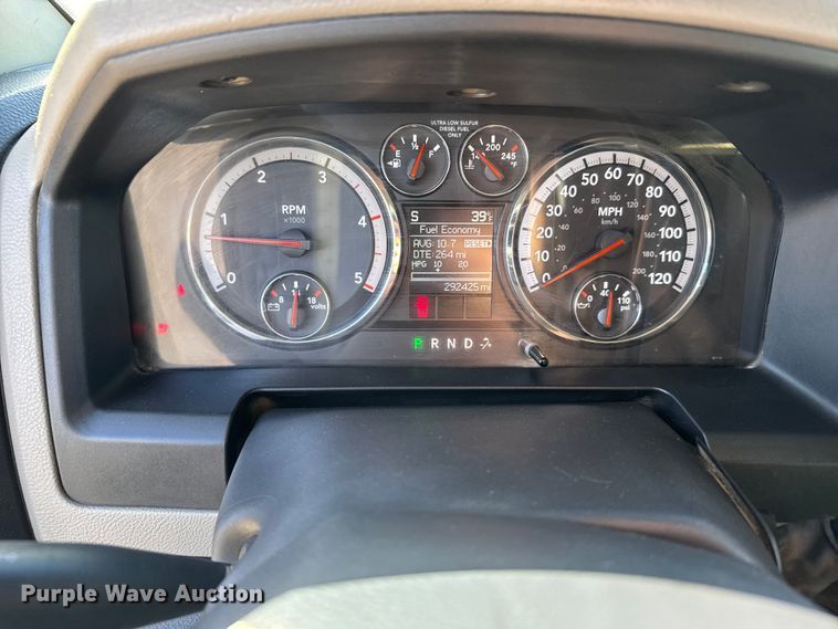 image for item EU6467 2011 Dodge Ram 3500 Crew Cab flatbed pickup truck